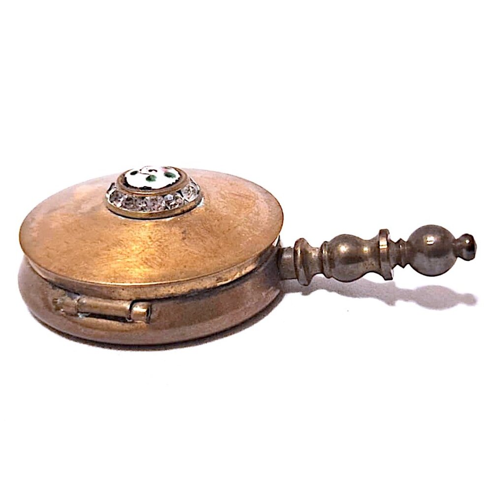 VINTAGE MINI BRASS POCKET ASHTRAY 3" Total in length - Picture 4 of 8